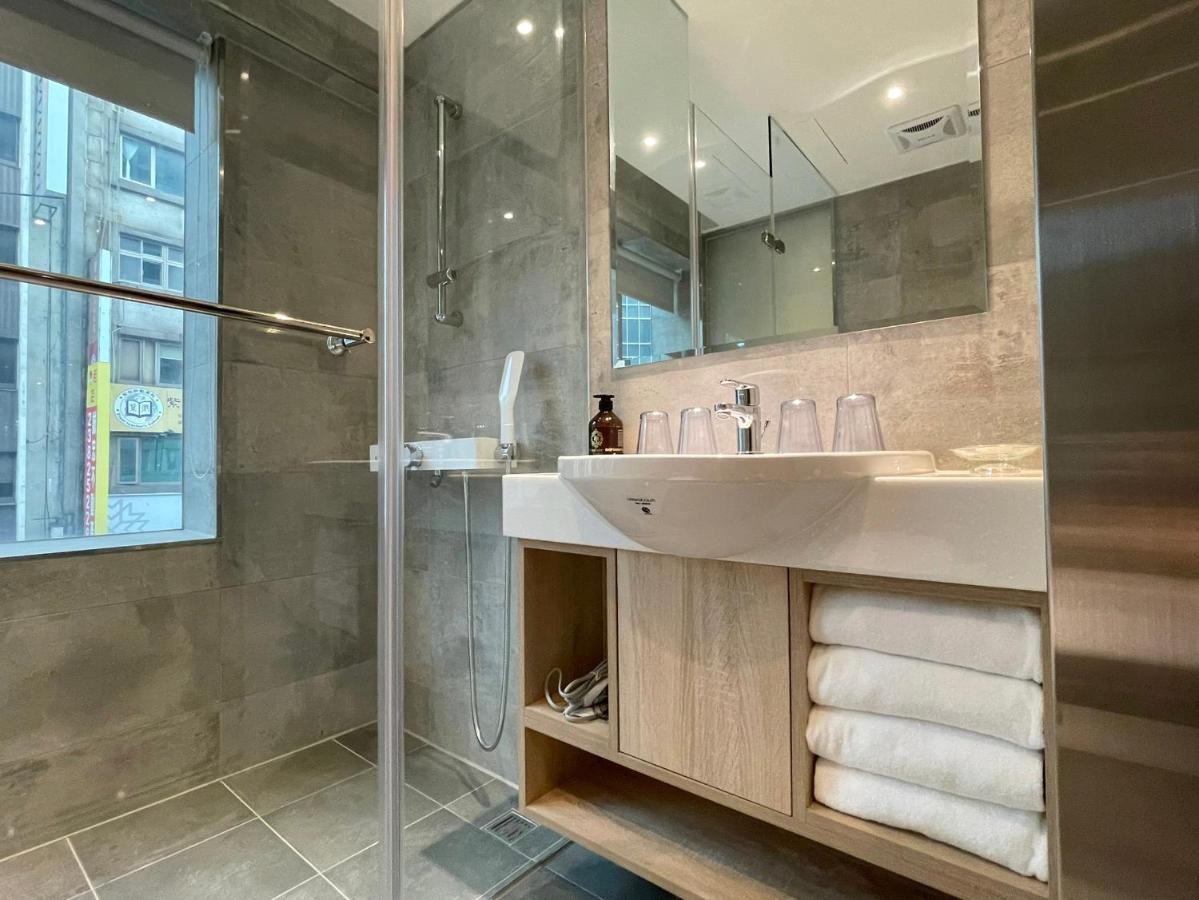 N Hotel تايبيه المظهر الخارجي الصورة